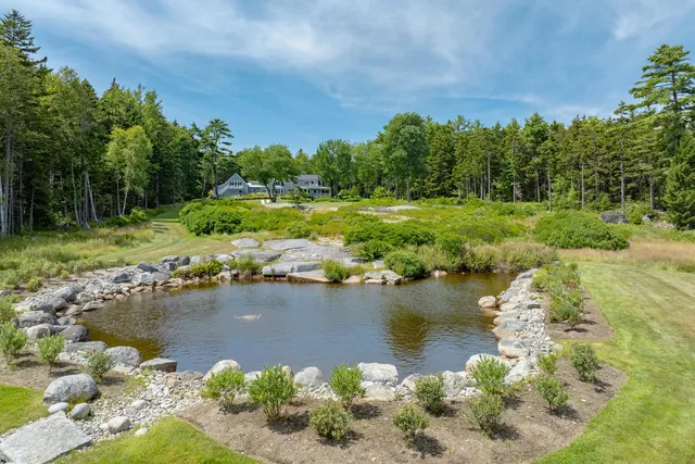 $2,975,000 | 541 East Blue Hill Road, Blue Hill, ME 04614