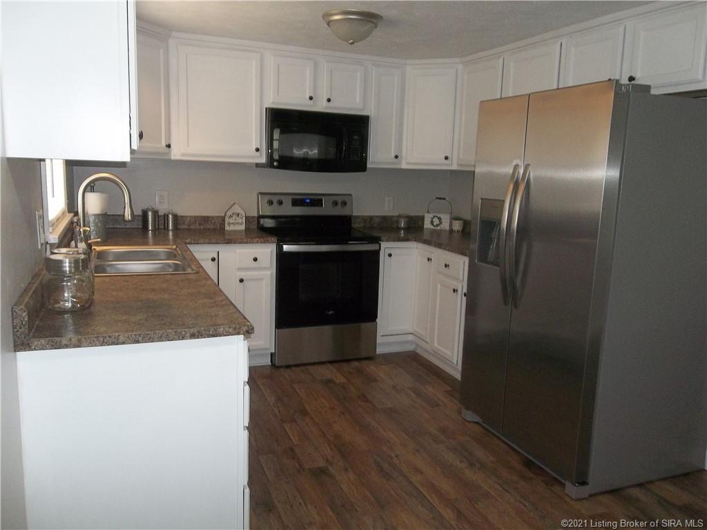 230 Maple Street Hanover, IN 47243 - Photo 5 of 15 Gallery Image 5