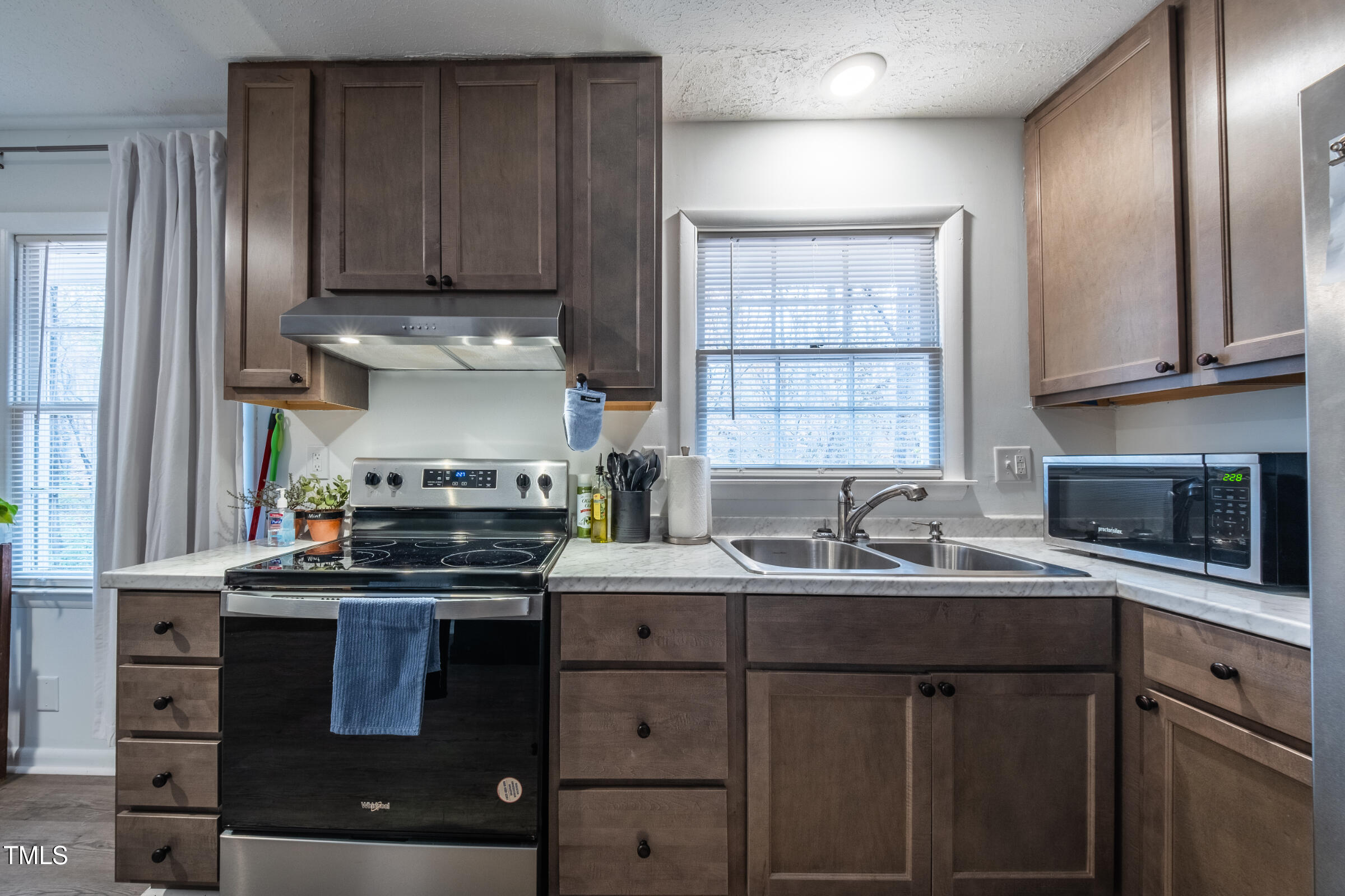 1025 Seabrook Road Raleigh, NC 27610 - Photo 10 of 33 Kitchen 4