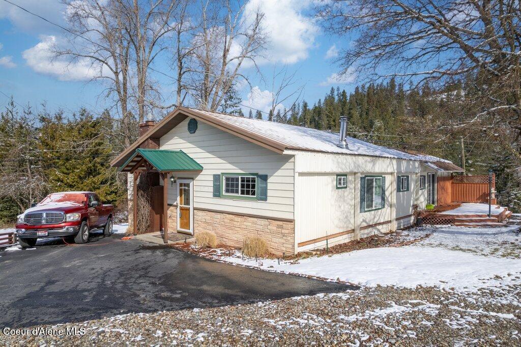 49 Adams Road Kingston, ID 83839 - Photo 1 of 37 001-49AdamsRoad-Kingston-ID-83839-SMALL