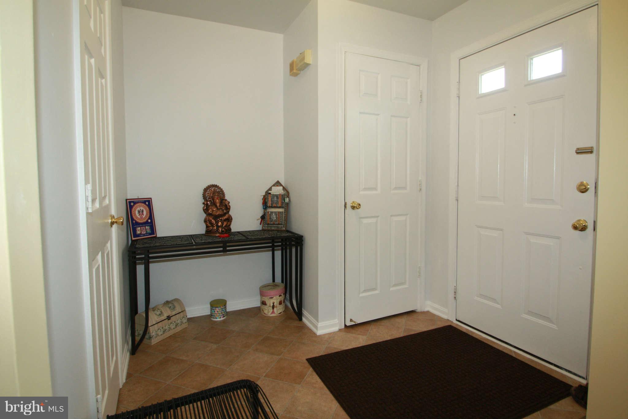 135 Gentlebrook Road Owings Mills, MD 21117 - Photo 2 of 27 Foyer