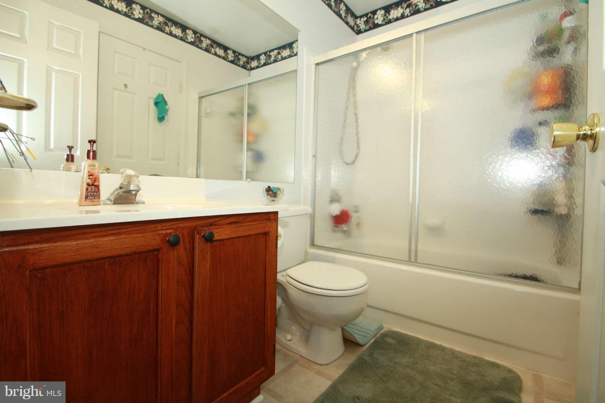 135 Gentlebrook Road Owings Mills, MD 21117 - Photo 11 of 27 Upstairs Bath