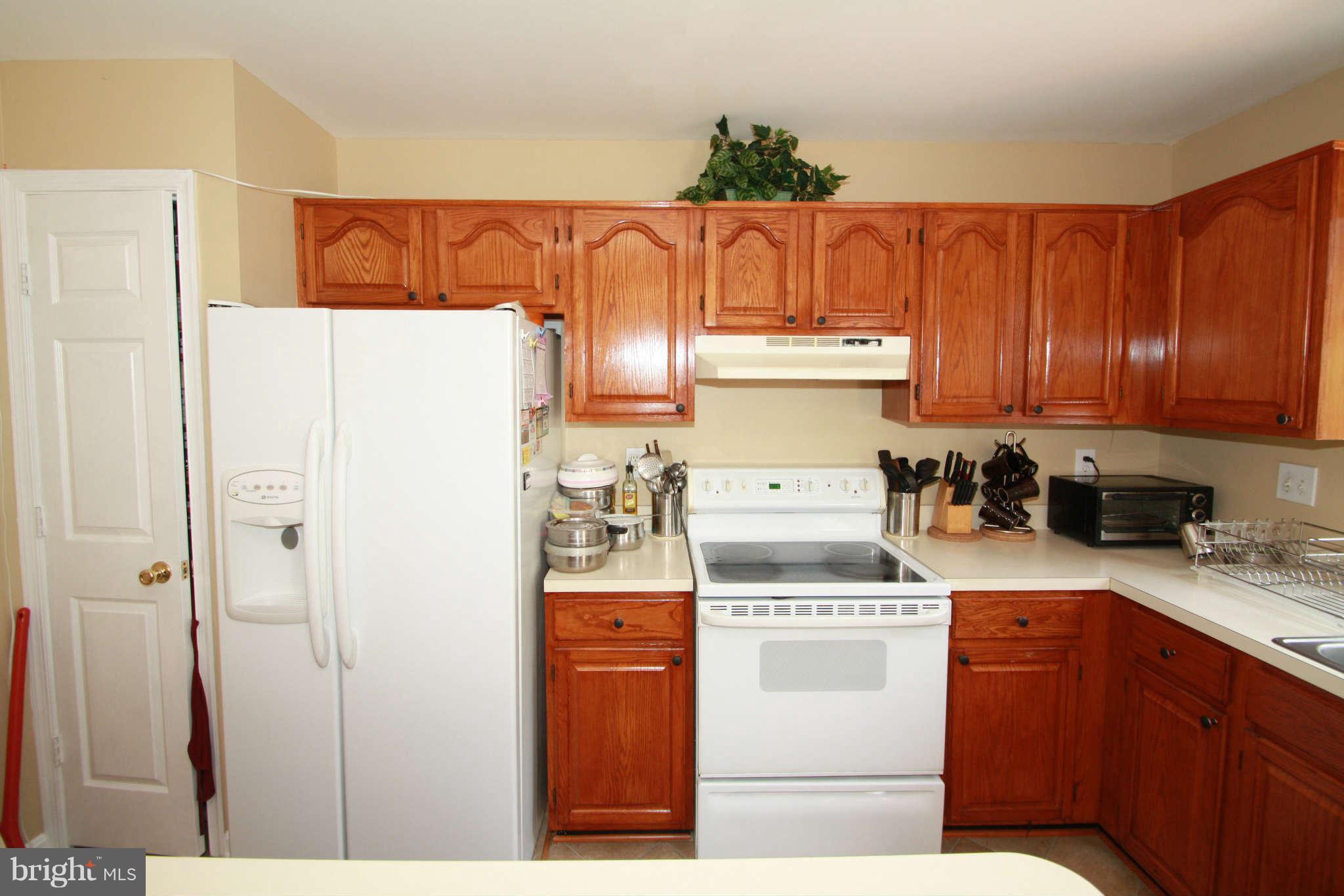 135 Gentlebrook Road Owings Mills, MD 21117 - Photo 7 of 27 Newer Appliances