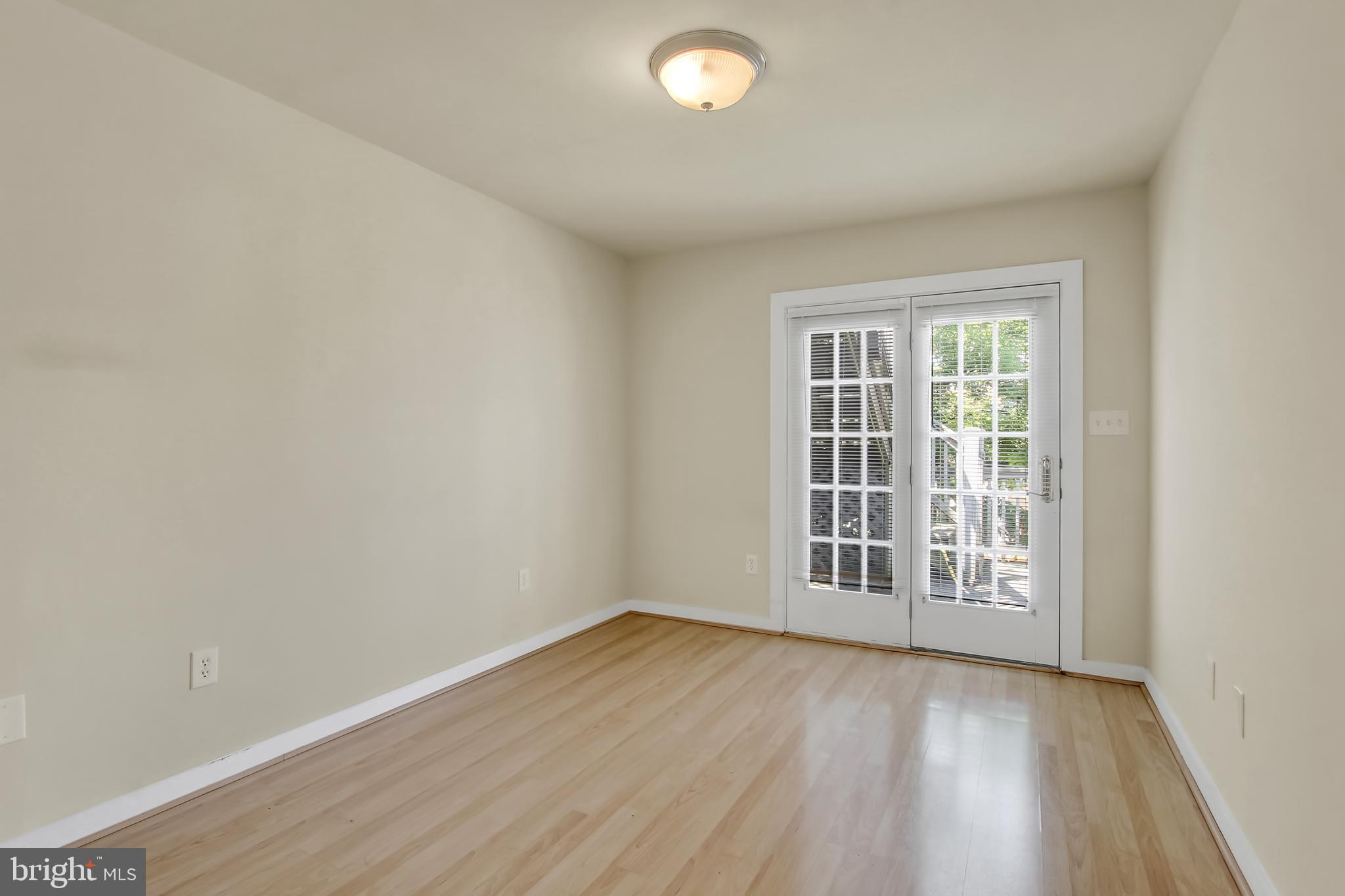 1260 Riverside Avenue Baltimore, MD 21230 - Photo 16 of 25