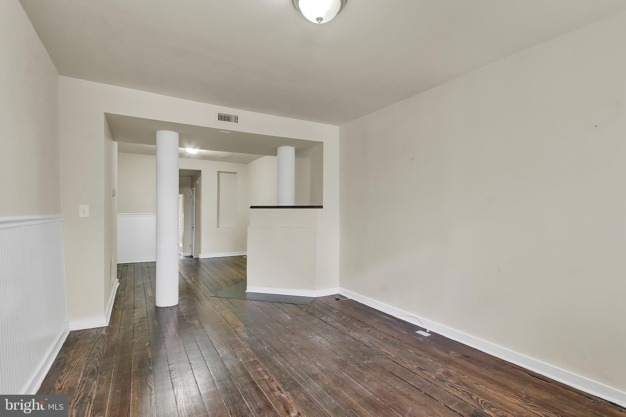 1260 Riverside Avenue Baltimore, MD 21230 - Photo 3 of 25