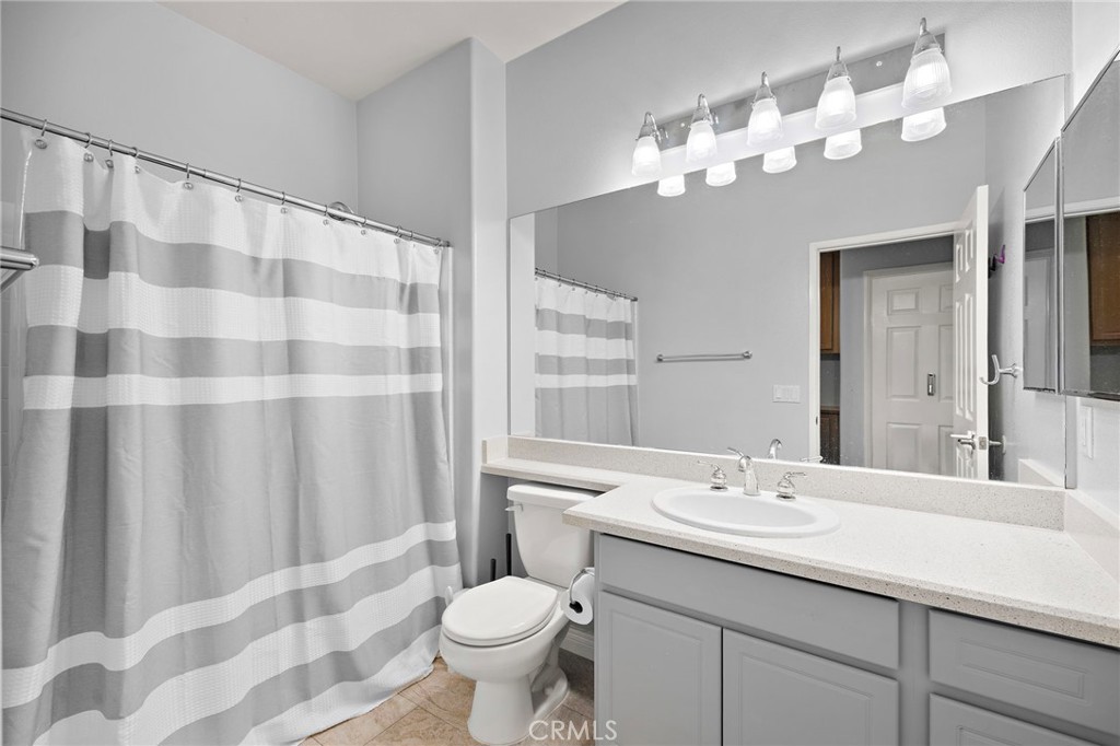 35 St Mays Road Ladera Ranch, CA 92694 - Photo 12 of 27 Secondary Bathroom