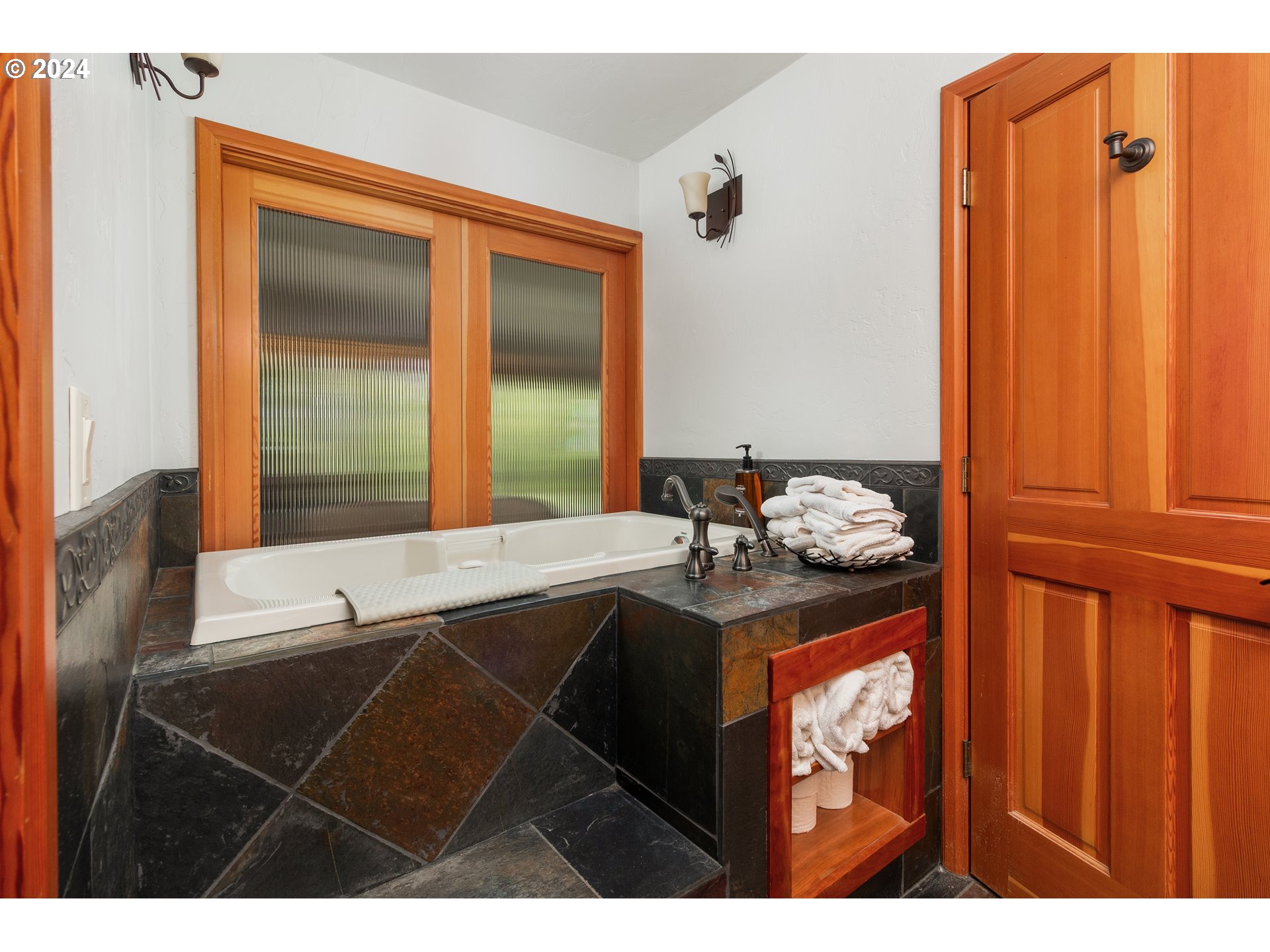46615 Highway 101 Neskowin, OR 97149 - Photo 32 of 43