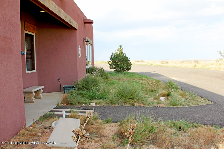 10200 Kukihalo Road Amarillo, TX 79124 - Photo 6 of 75 Front Yard