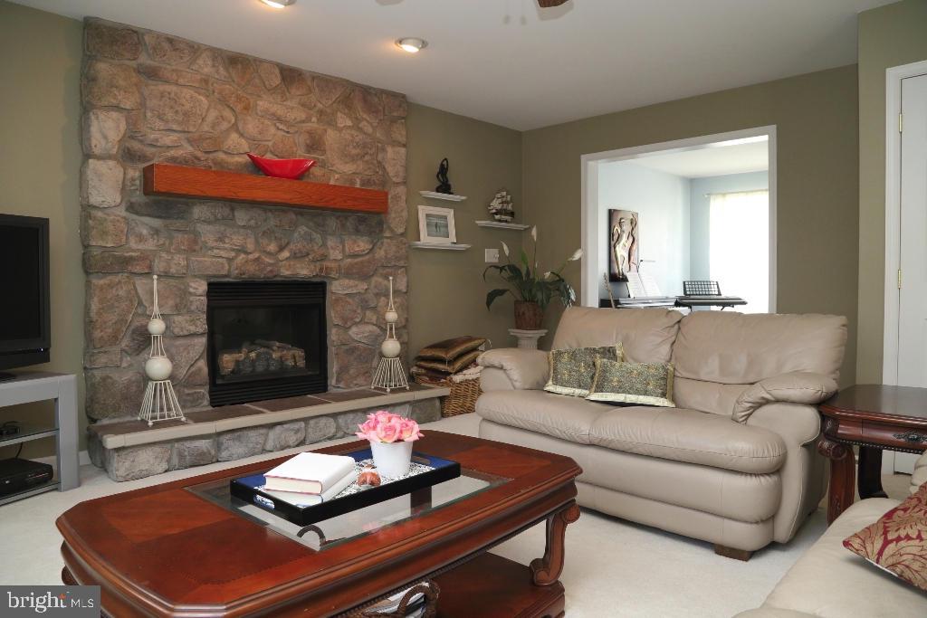858 Sylvan Road Lancaster, PA 17601 - Photo 2 of 32 Gallery Image 2