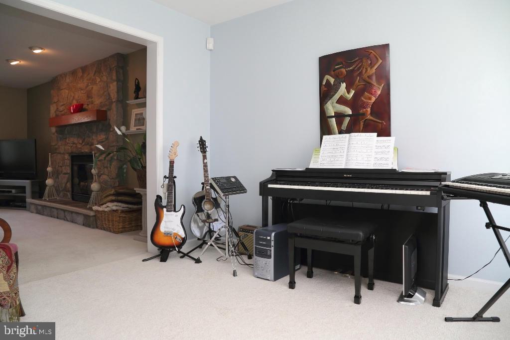 858 Sylvan Road Lancaster, PA 17601 - Photo 6 of 32 Gallery Image 6