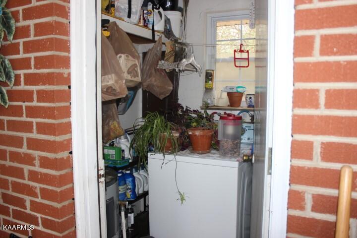 2182 Lakeview Road Lenoir City, TN 37772 - Photo 10 of 17 IMG_0980 (Small)