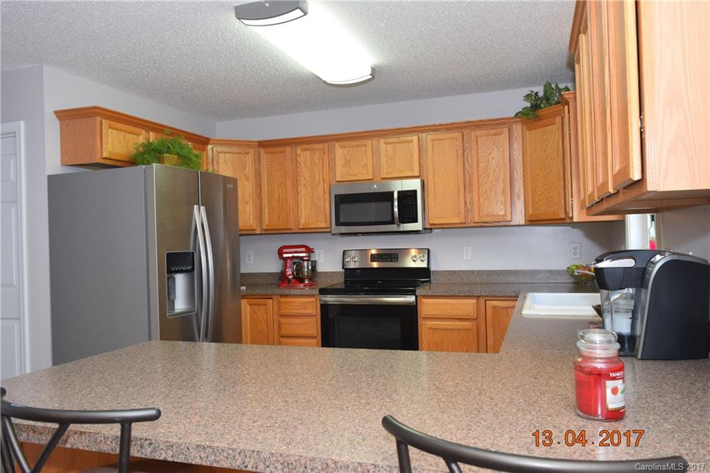 296 Maple Ridge Circle, Unit L206 Salisbury, NC 28147 - Photo 3 of 21