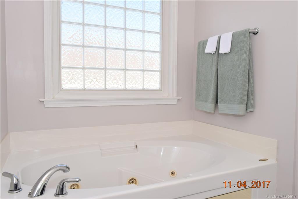 296 Maple Ridge Circle, Unit L206 Salisbury, NC 28147 - Photo 8 of 21