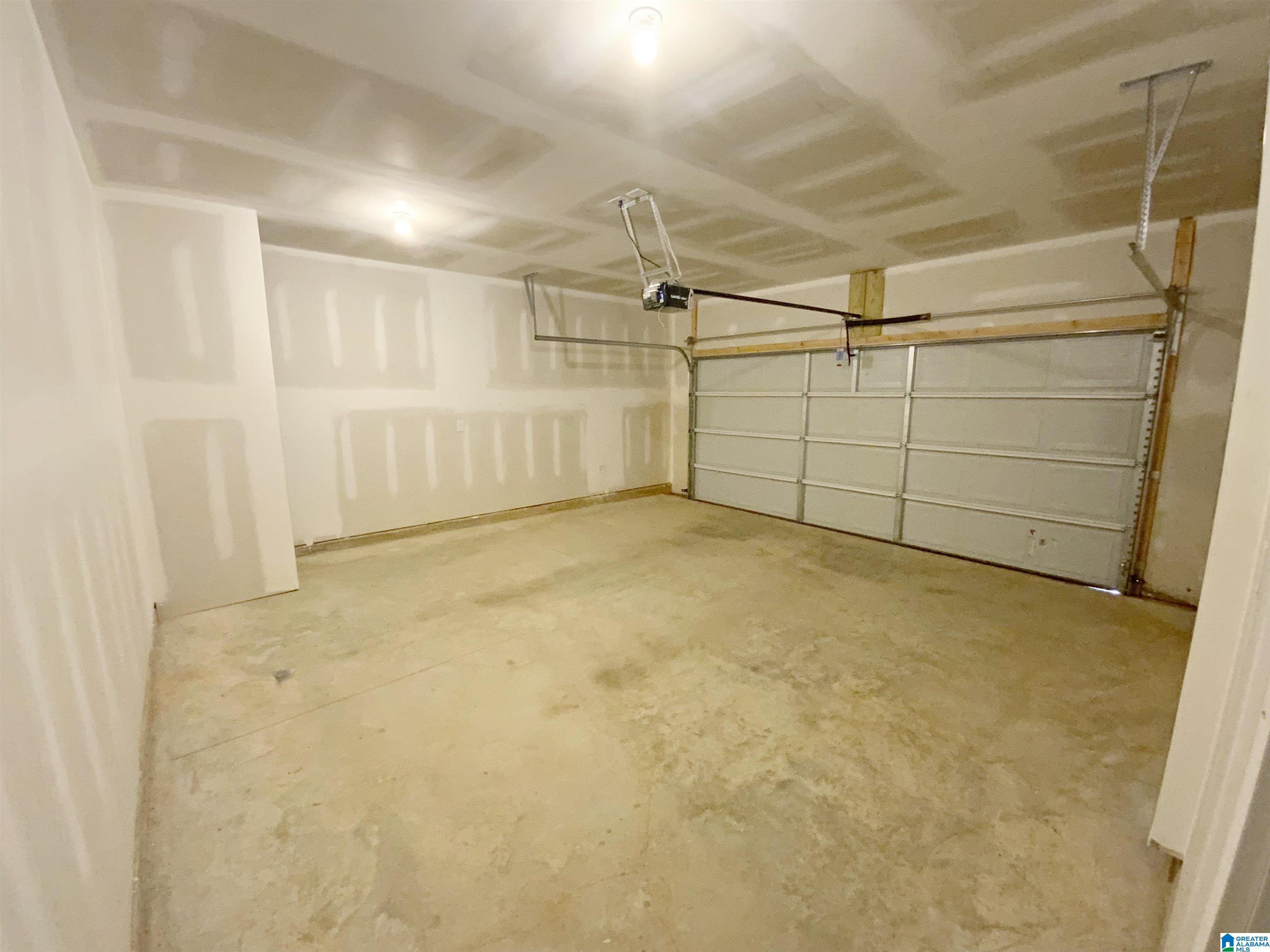 98 Valley Circle Lincoln, AL 35096 - Photo 21 of 31