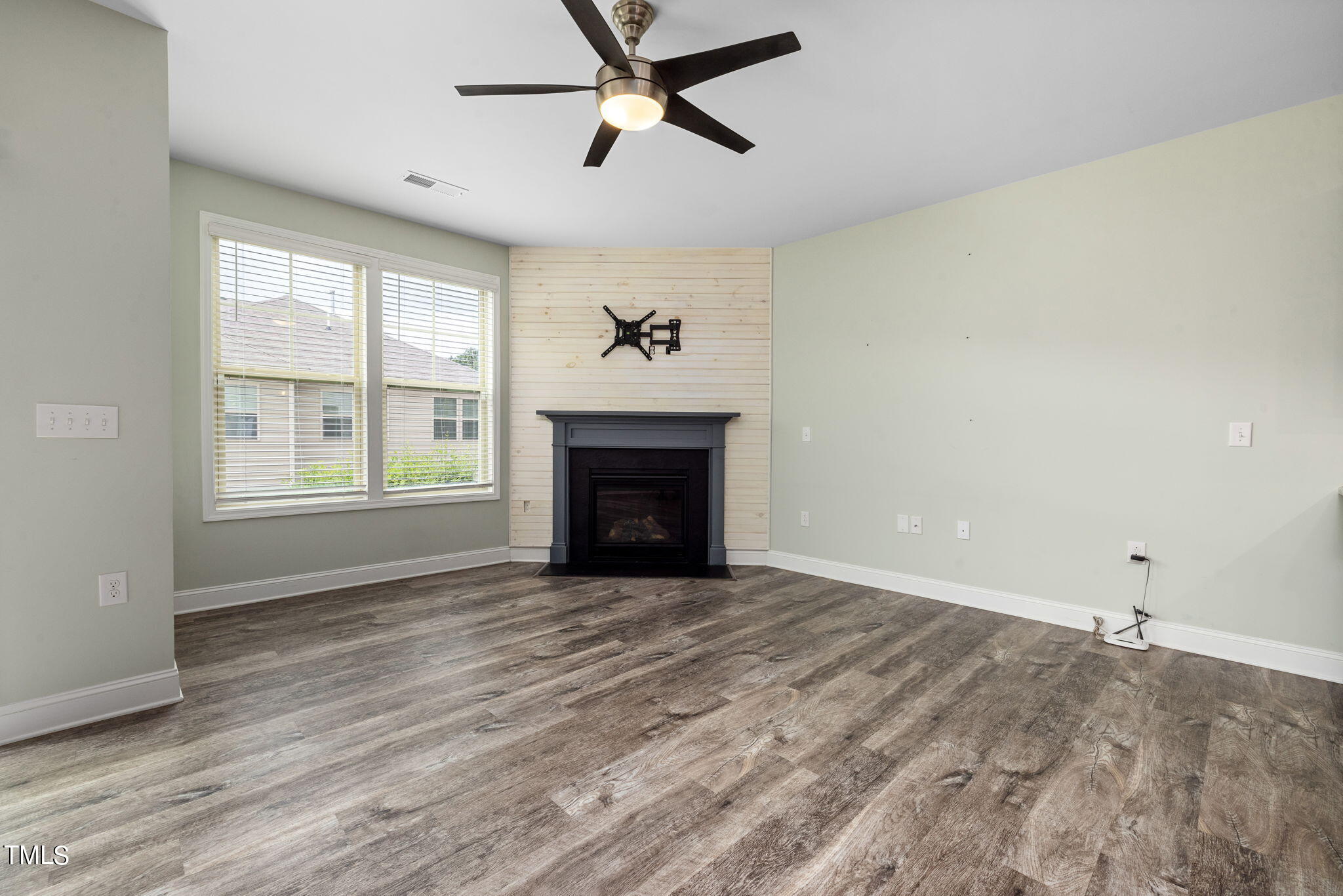 1421 Compass Drive Durham, NC 27713 - Photo 7 of 28 9-web-or-mls-7K5A7829