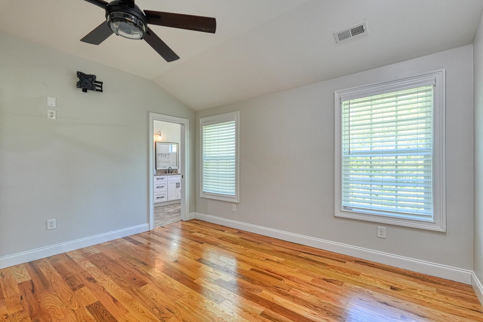 270 Spring Valley Lane Inman, SC 29349 - Photo 23 of 50