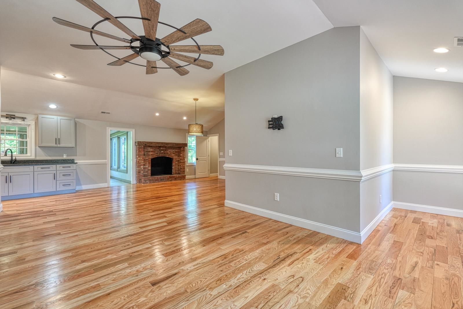 270 Spring Valley Lane Inman, SC 29349 - Photo 9 of 50