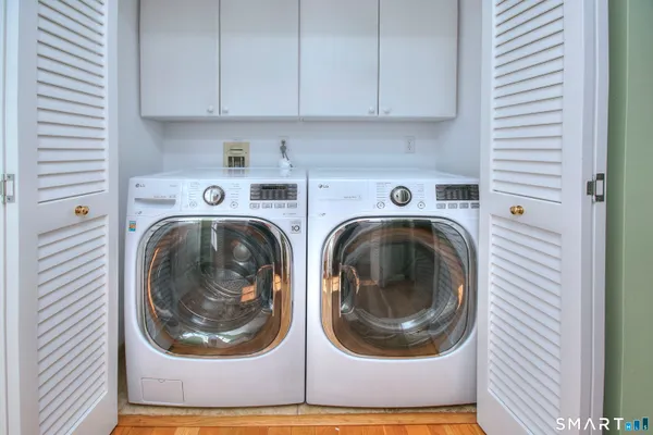 $1,485,000 | 66 Catherine Terrace, Fairfield, CT 06824