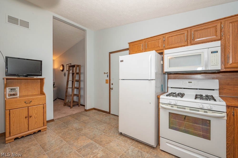 4957 East Calla Road New Middletown, OH 44442 - Photo 13 of 46 Gallery Image 13