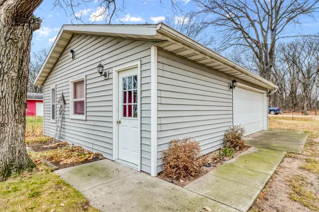 $595,000 | 48300 366th Street, New York Mills, MN 56567