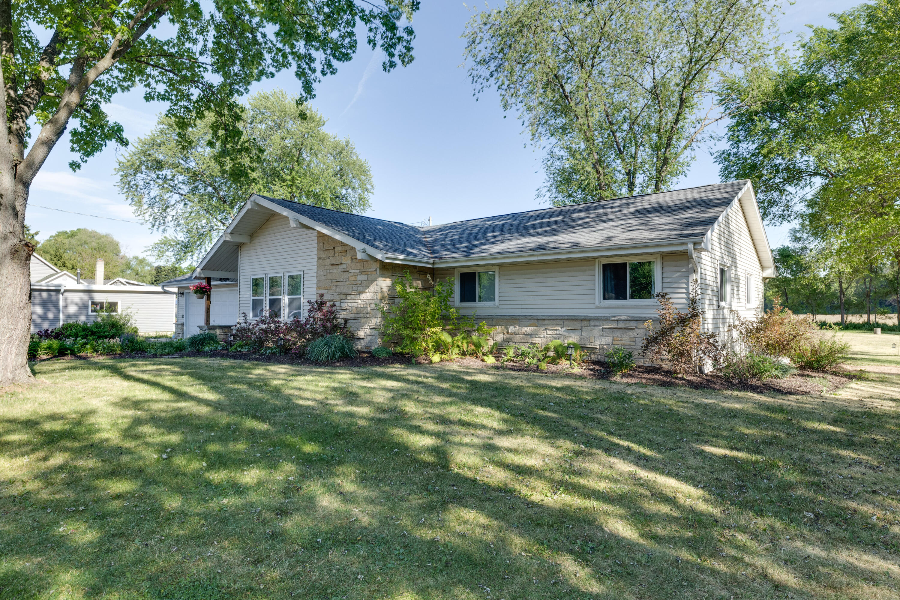 213 West State Road North Prairie, WI 53153 - Photo 5 of 37 You will love all the perenials