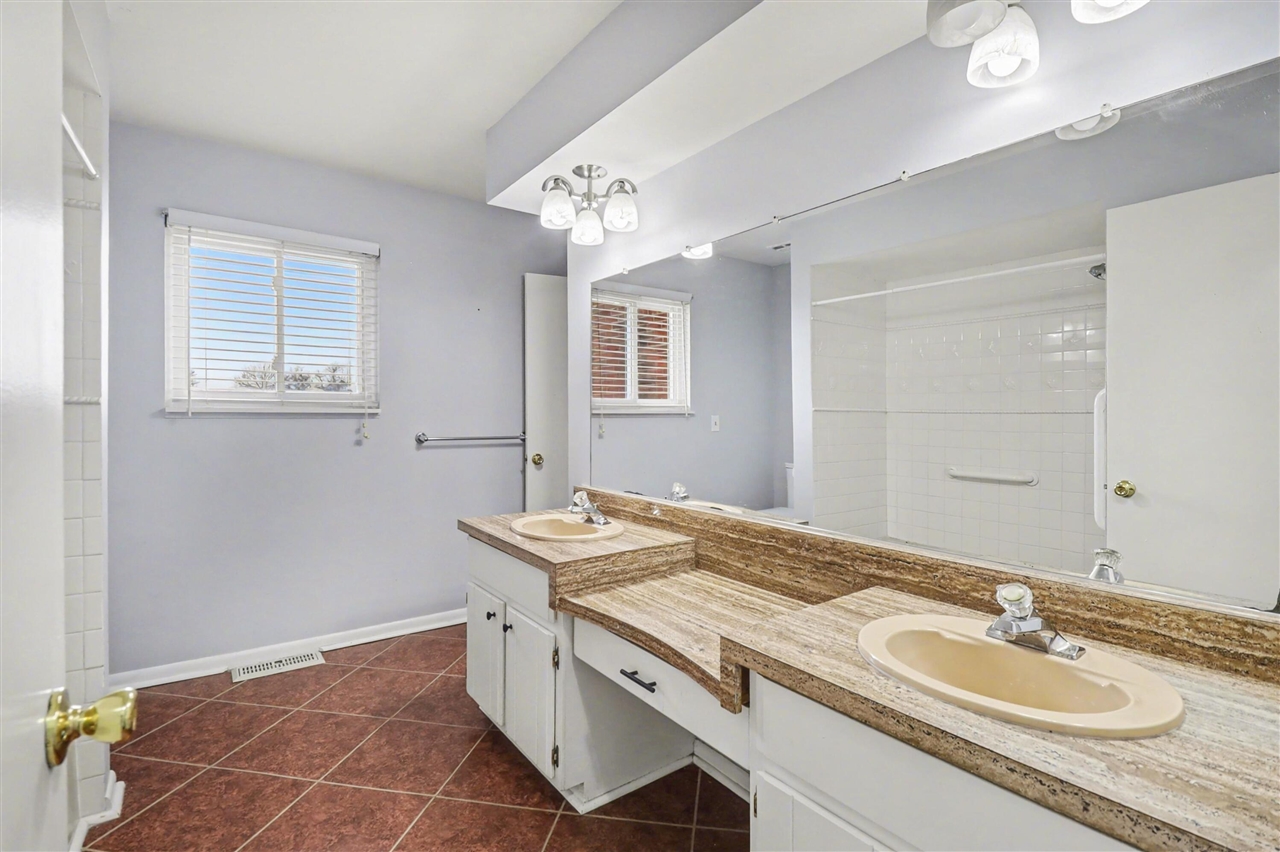 11329 Crowe Road Milan, MI 48160 - Photo 23 of 45