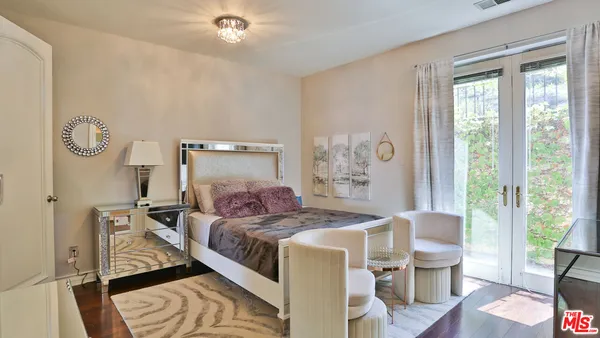 $19,000 | 14445 Mulholland Drive, Los Angeles, CA 90077