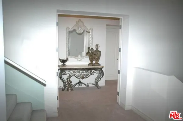 $19,000 | 14445 Mulholland Drive, Los Angeles, CA 90077