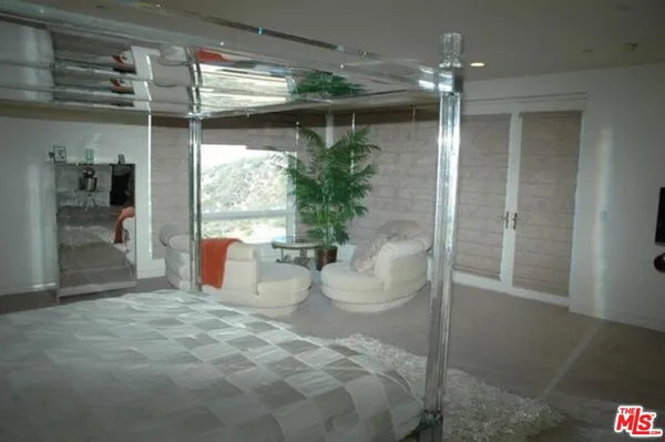 $19,000 | 14445 Mulholland Drive, Los Angeles, CA 90077