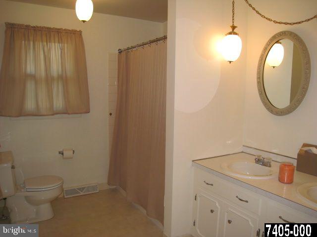 1790 Lilac Road York, PA 17408 - Photo 8 of 23