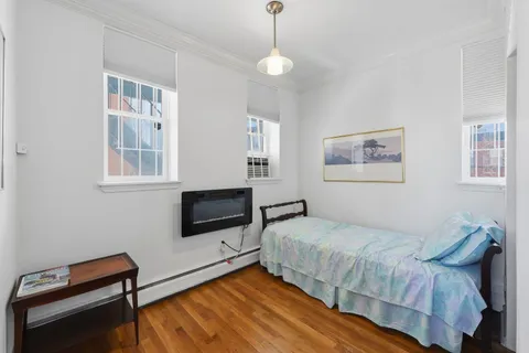 $589,900 | 278 Monmouth Street, Unit 2L, Jersey City, NJ 07302