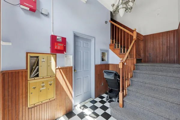 $589,900 | 278 Monmouth Street, Unit 2L, Jersey City, NJ 07302
