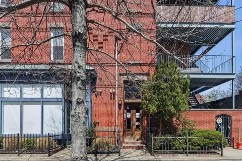 $589,900 | 278 Monmouth Street, Unit 2L, Jersey City, NJ 07302