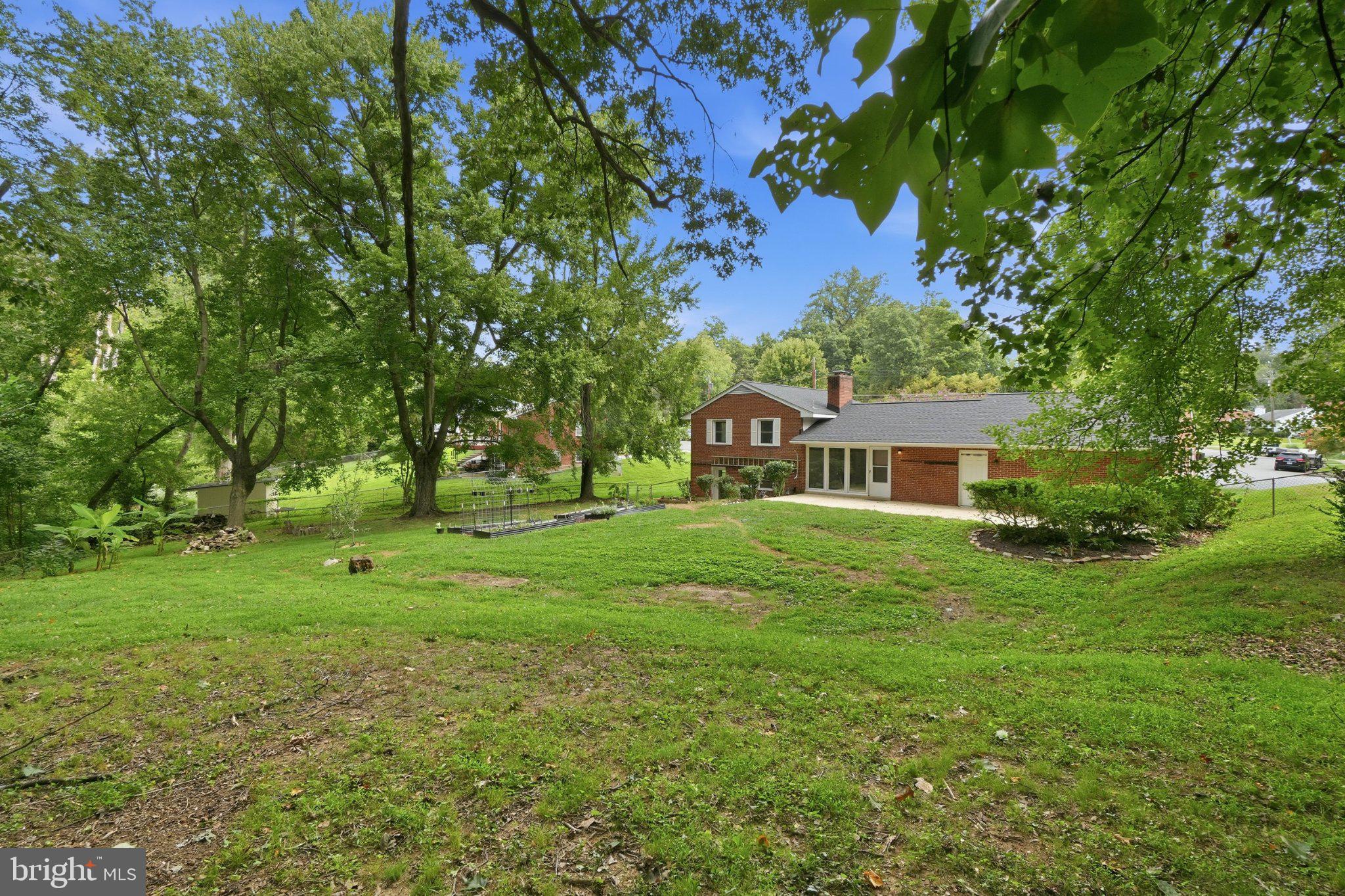 7545 Axton Street Springfield, VA 22151 - Photo 30 of 40 Gallery Image 30