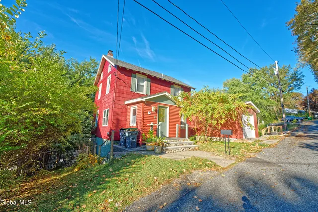 $234,900 | 3 Seneca Street, Brunswick, NY 12180