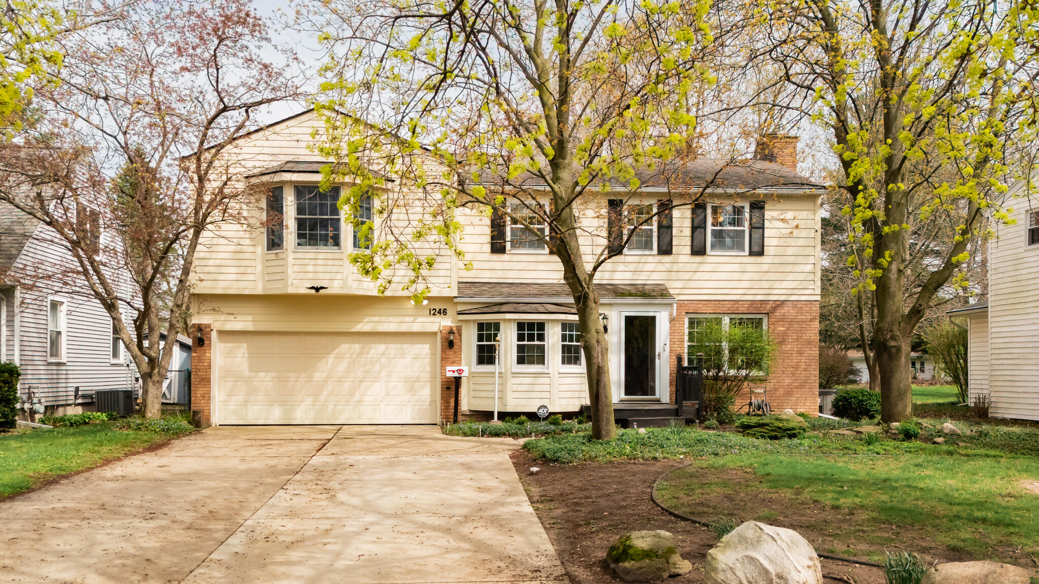 1246 Chester Road Lansing, MI 48912 - Photo 1 of 46 1246Chester01