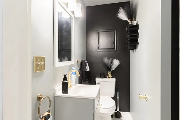 $300,000 | 1246 Chester Road, Lansing, MI 48912