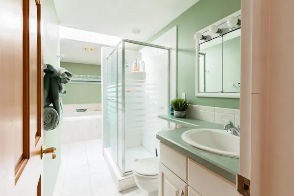 $300,000 | 1246 Chester Road, Lansing, MI 48912