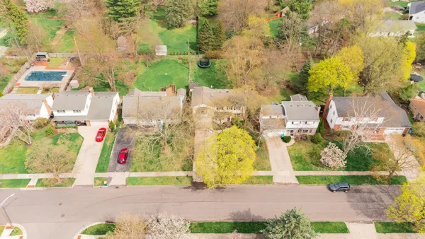 $300,000 | 1246 Chester Road, Lansing, MI 48912