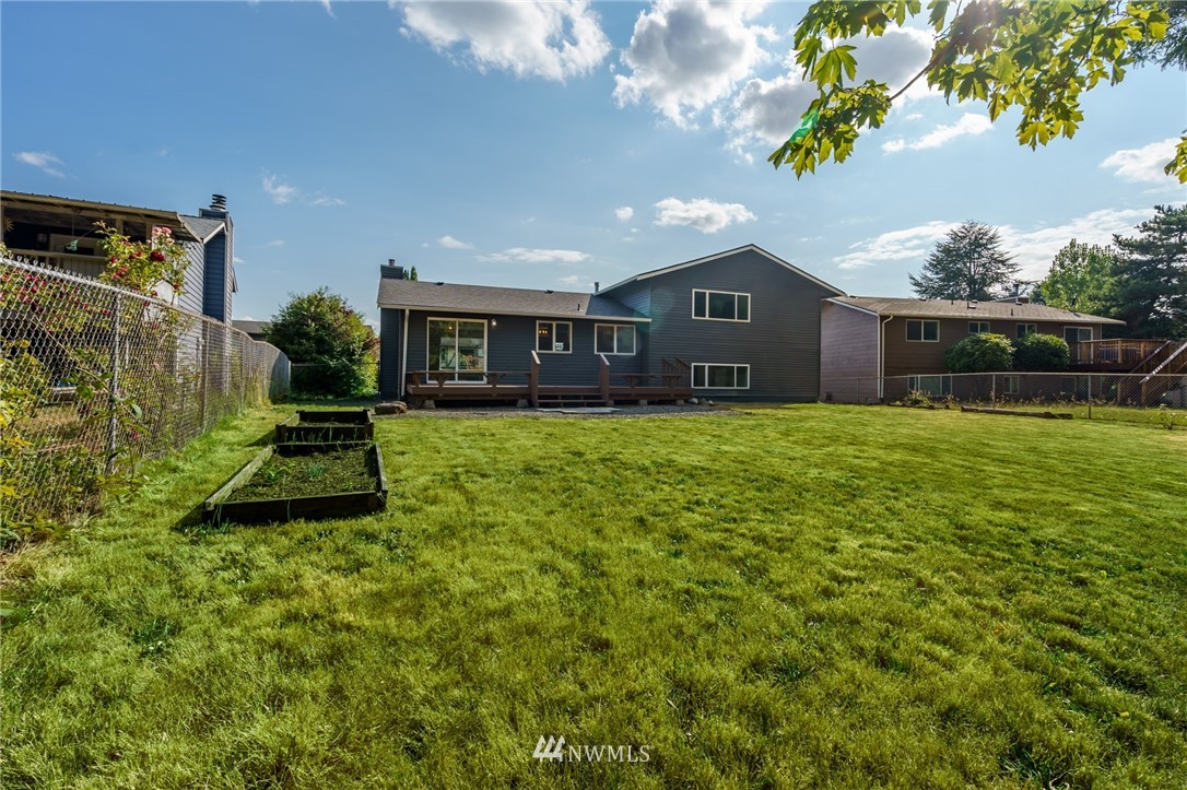 1620 Index Avenue Southeast Renton, WA 98058 - Photo 37 of 39 a house view with a garden space