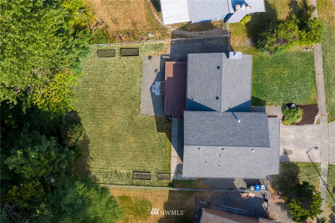 1620 Index Avenue Southeast Renton, WA 98058 - Photo 39 of 39 an aerial view of residential houses with outdoor space