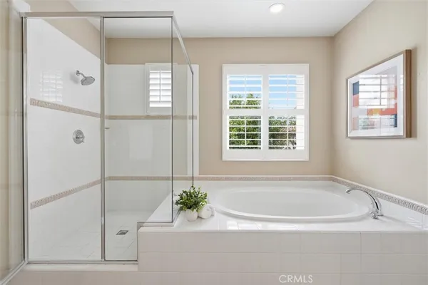 $2,088,000 | 6 Versailles, Irvine, CA 92602