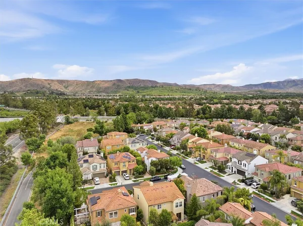 $2,088,000 | 6 Versailles, Irvine, CA 92602