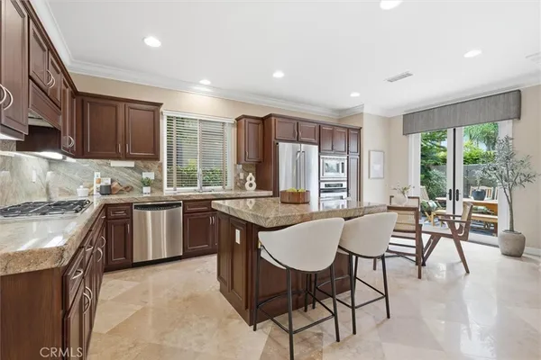 $2,088,000 | 6 Versailles, Irvine, CA 92602