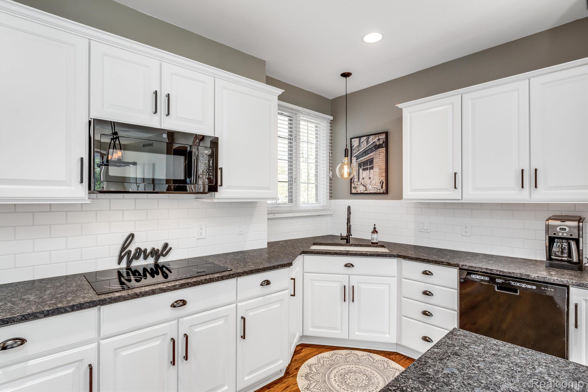 1294 Putnam Circle Rochester, MI 48307 - Photo 16 of 37 Gallery Image 16