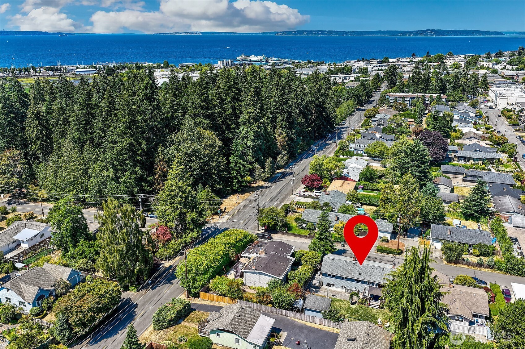 310 Pine Street Edmonds, WA 98020 - Photo 2 of 39