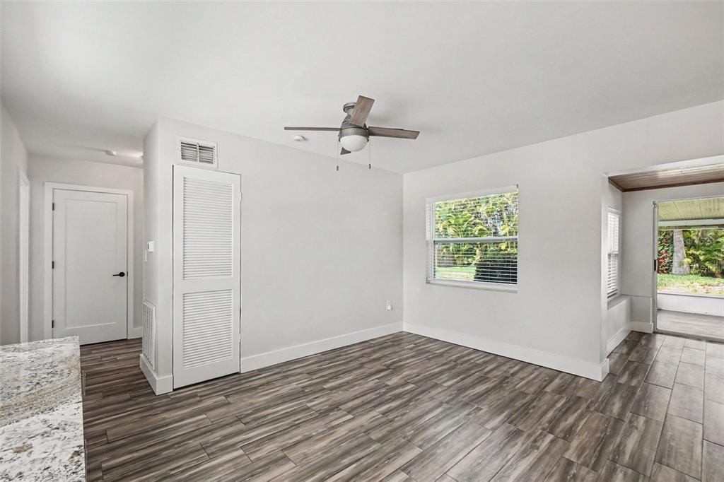 2009 Tarpon Road Palmetto, FL 34221 - Photo 2 of 25