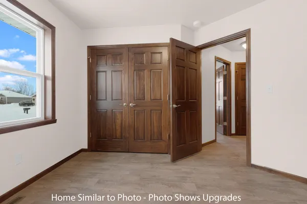 $394,900 | 1624 Frontier Road, Luxemburg, WI 54217