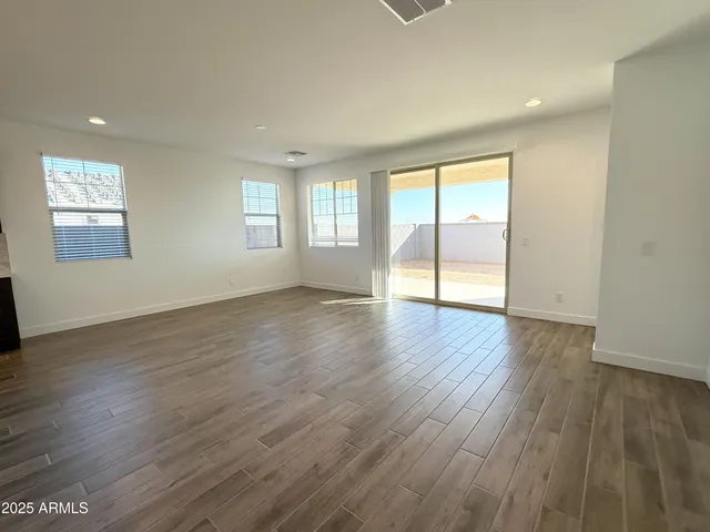 $2,800 | 10203 West Crittenden Lane, Avondale, AZ 85392