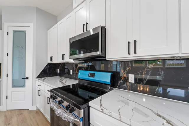 $2,500 | 6631 Foster Street, Houston, TX 77021